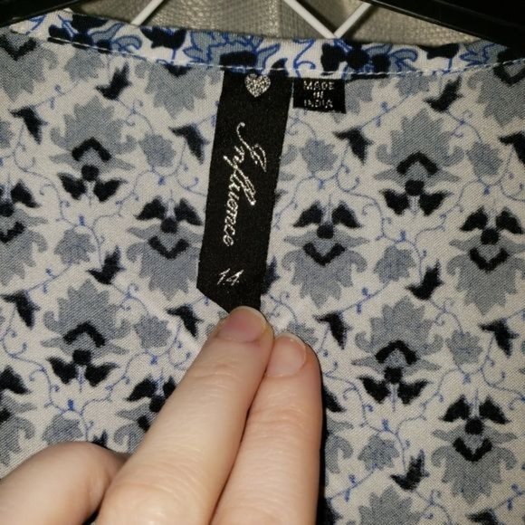 Influence Floral Robe Size 10 - Picture 3 of 6